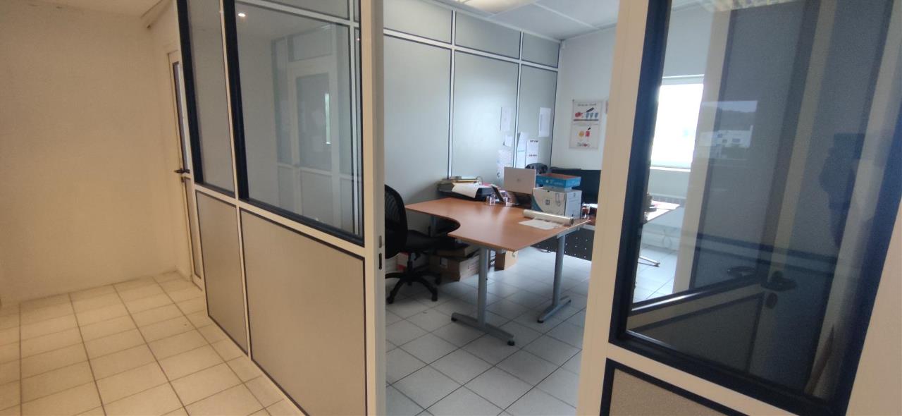 LEM CBRE LOCATION-BUREAUX-SAINT_VIGOR_D'YMONVILLE-76